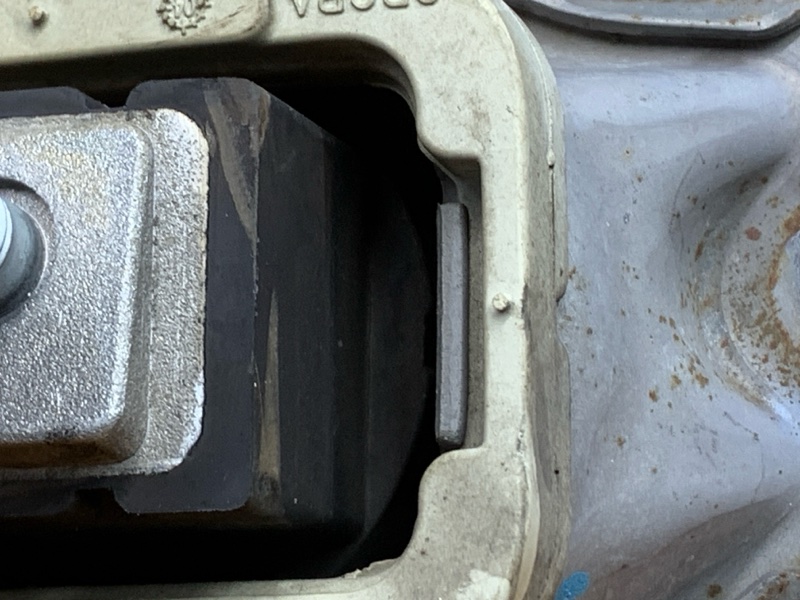 подушка двигателя, 1500 рублей, Красноярск