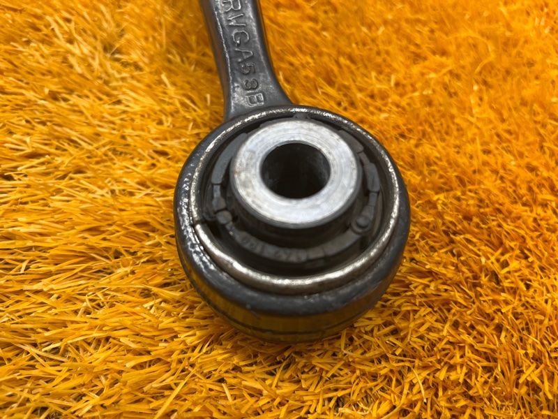 Рычаг подвески верхний, 1000 рублей, Красноярск