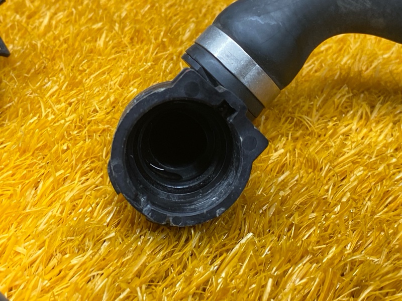 Патрубок системы охлаждения, 3000 рублей, Красноярск