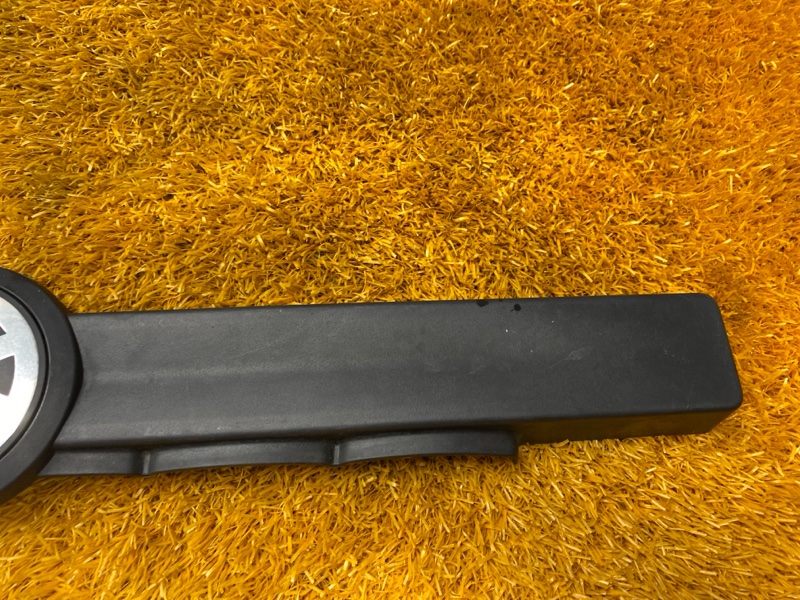 крышка двигателя, 1000 рублей, Красноярск