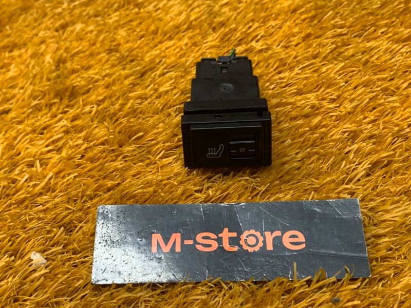 Кнопка подогрева сидений, 300 рублей, Красноярск