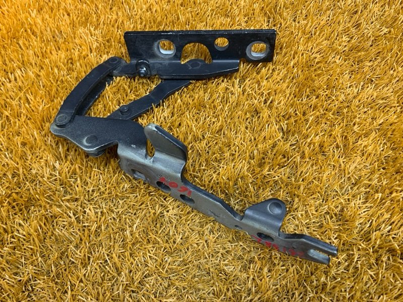 петля капота, 1000 рублей, Красноярск