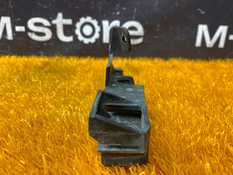 крепление бампера, 800 рублей, Красноярск