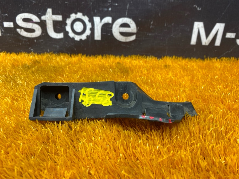 крепление бампера, 500 рублей, Красноярск