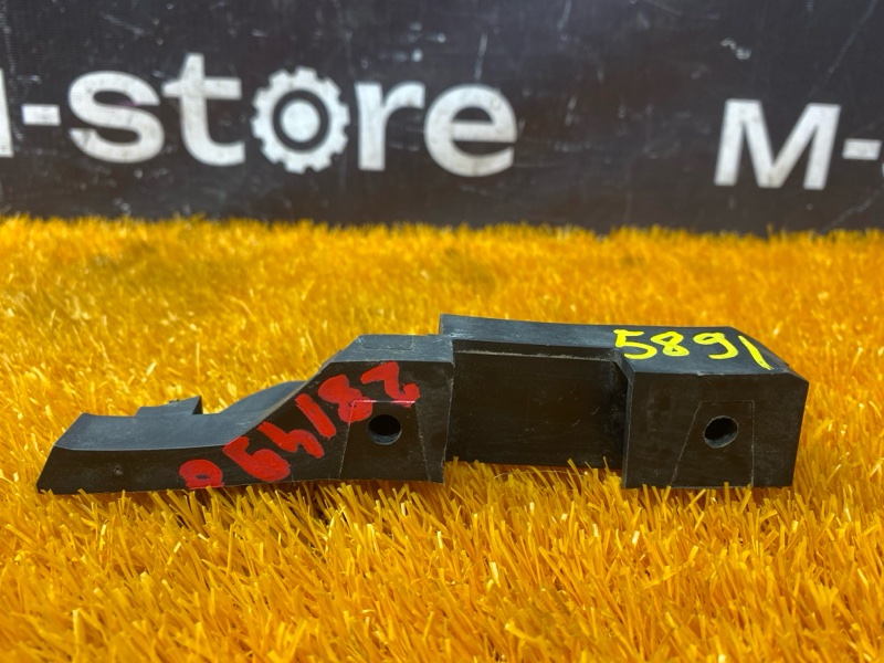 крепление бампера, 500 рублей, Красноярск