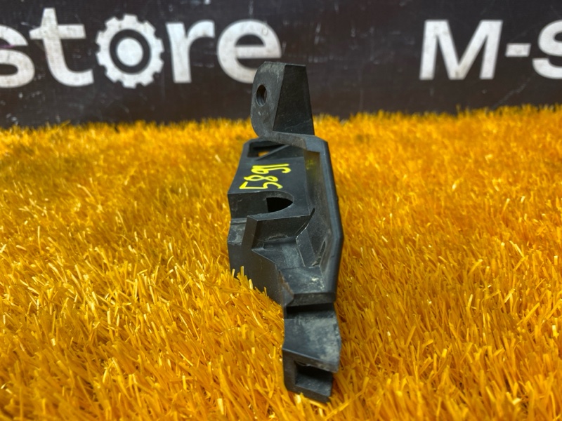 крепление бампера, 800 рублей, Красноярск