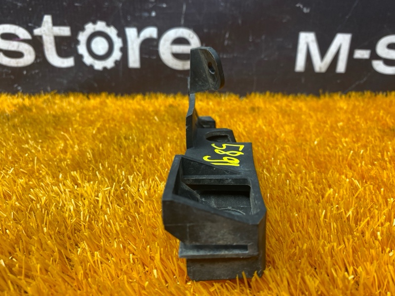 крепление бампера, 800 рублей, Красноярск