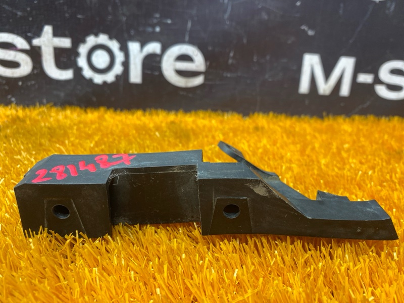 крепление бампера, 800 рублей, Красноярск