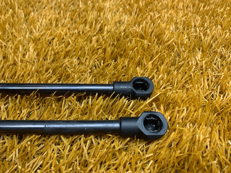 амортизатор капота, 1000 рублей, Красноярск