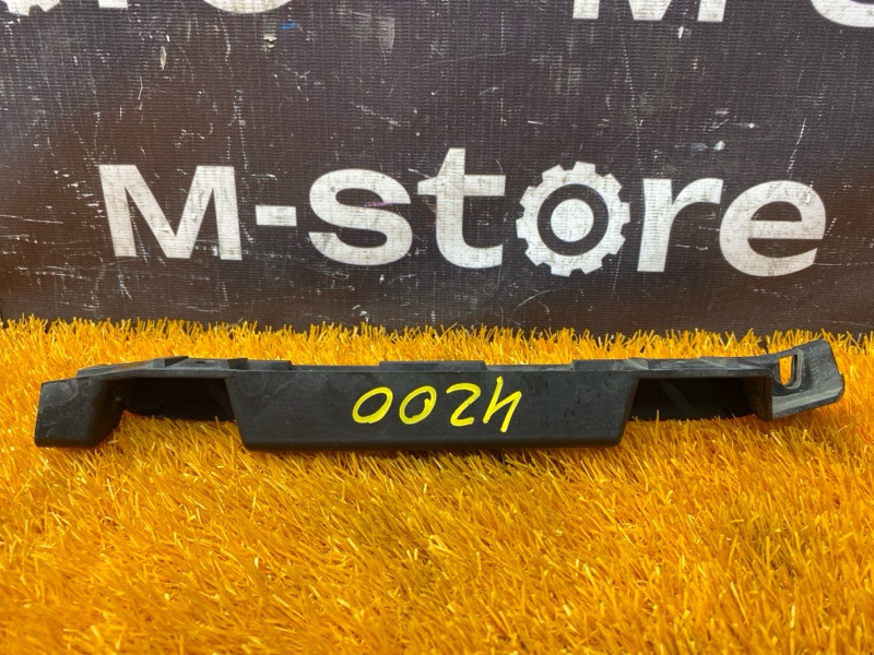 крепление бампера, 800 рублей, Красноярск