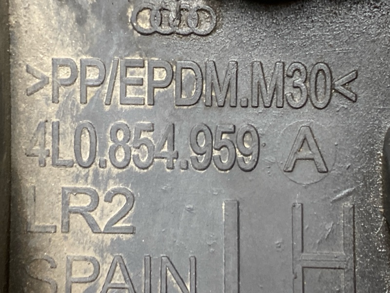 молдинг на крыло, 2000 рублей, Красноярск