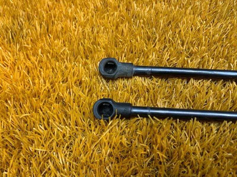 амортизатор багажника, 1000 рублей, Красноярск