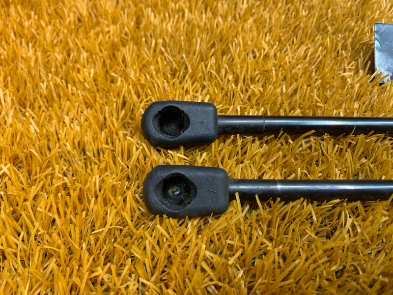 амортизатор капота, 900 рублей, Красноярск