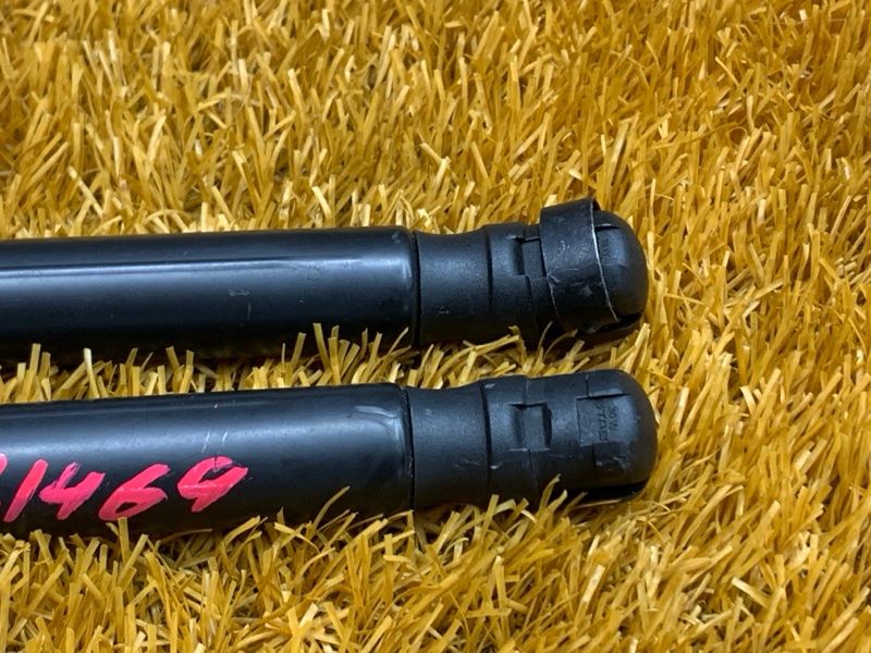 амортизатор капота, 1500 рублей, Красноярск