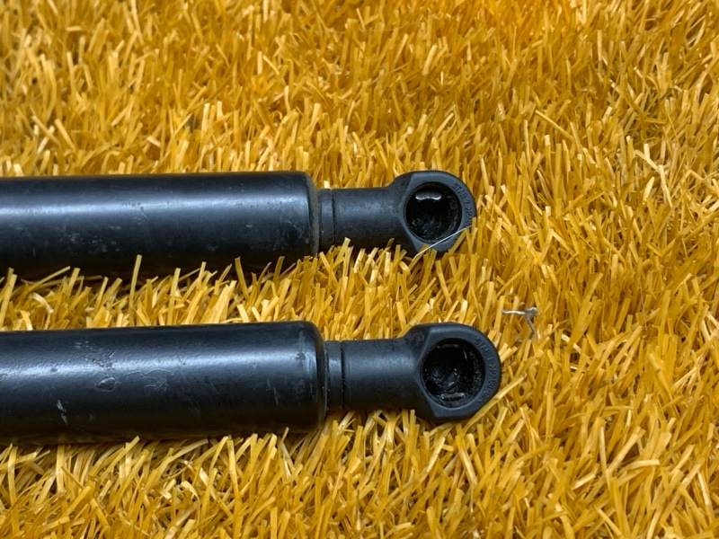 амортизатор багажника, 1800 рублей, Красноярск