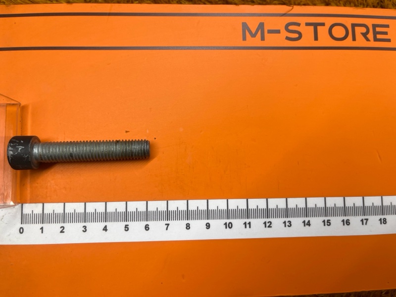 Болт привода, 1000 рублей, Красноярск