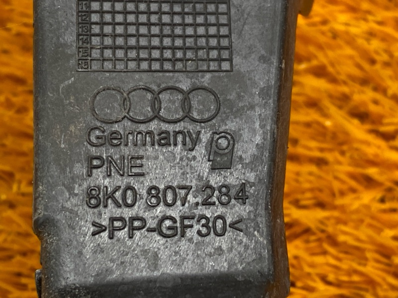 крепление бампера, 900 рублей, Красноярск