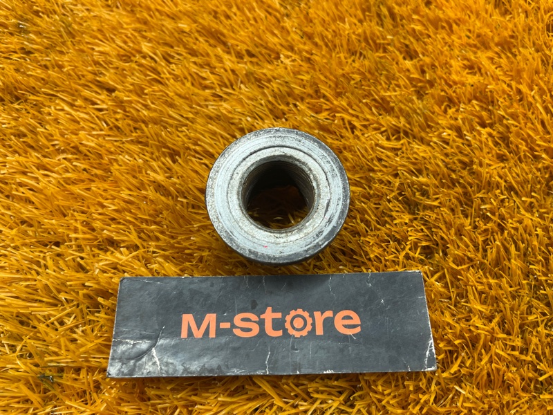 Гайка привода, 100 рублей, Красноярск