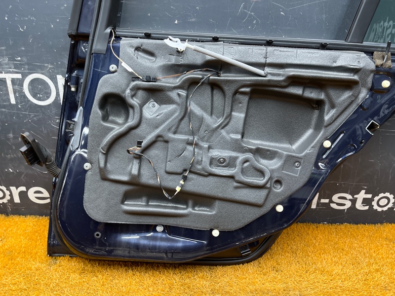 дверь, 10000 рублей, Красноярск