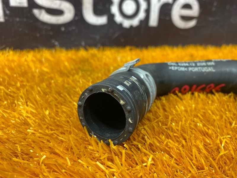 Патрубок системы охлаждения, 500 рублей, Красноярск