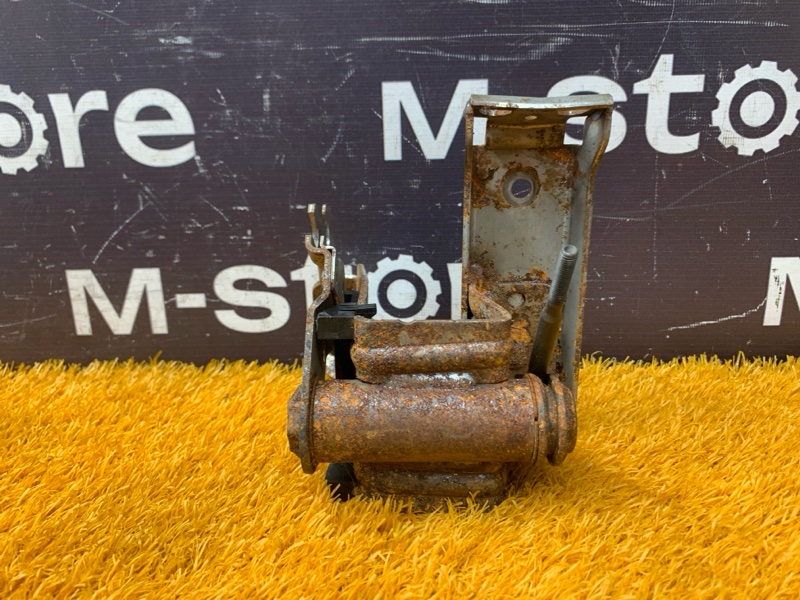 Кронштейн ручного тормоза, 300 рублей, Красноярск