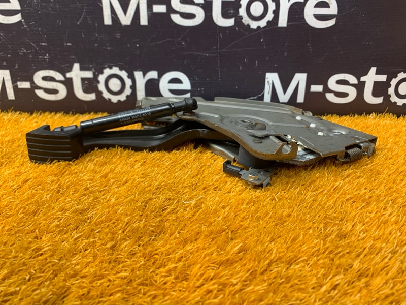 Педаль стояночного тормоза, 500 рублей, Красноярск