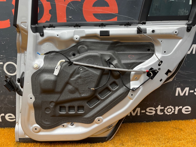 дверь, 10000 рублей, Красноярск