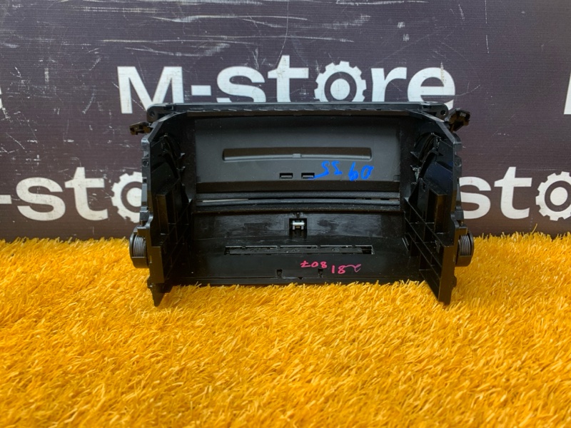 бардачок, 700 рублей, Красноярск