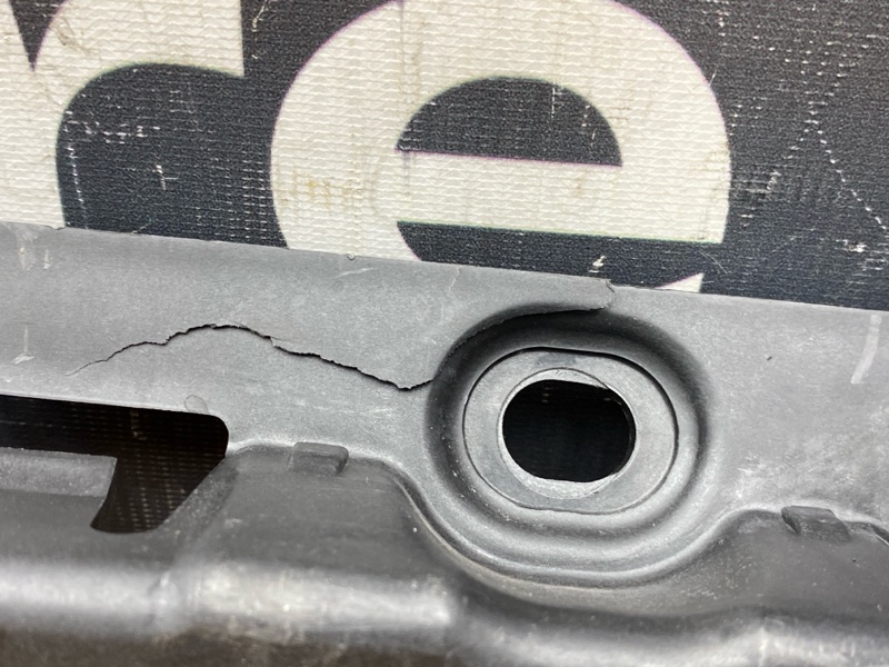 кронштейн порога, 1000 рублей, Красноярск