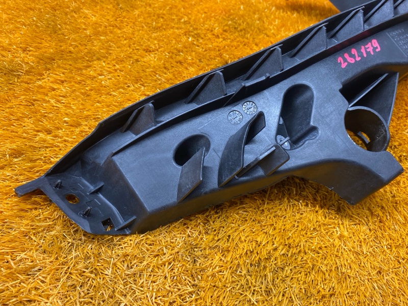 кронштейн фары, 1000 рублей, Красноярск