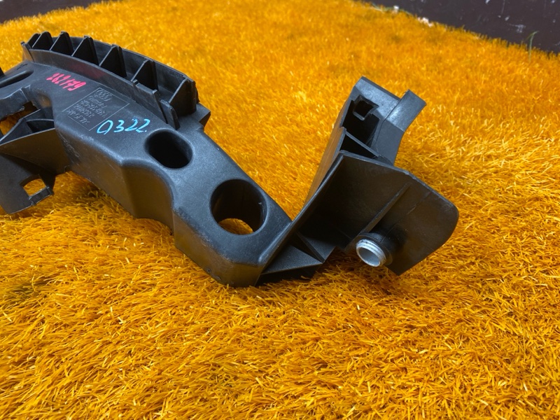 кронштейн фары, 1000 рублей, Красноярск