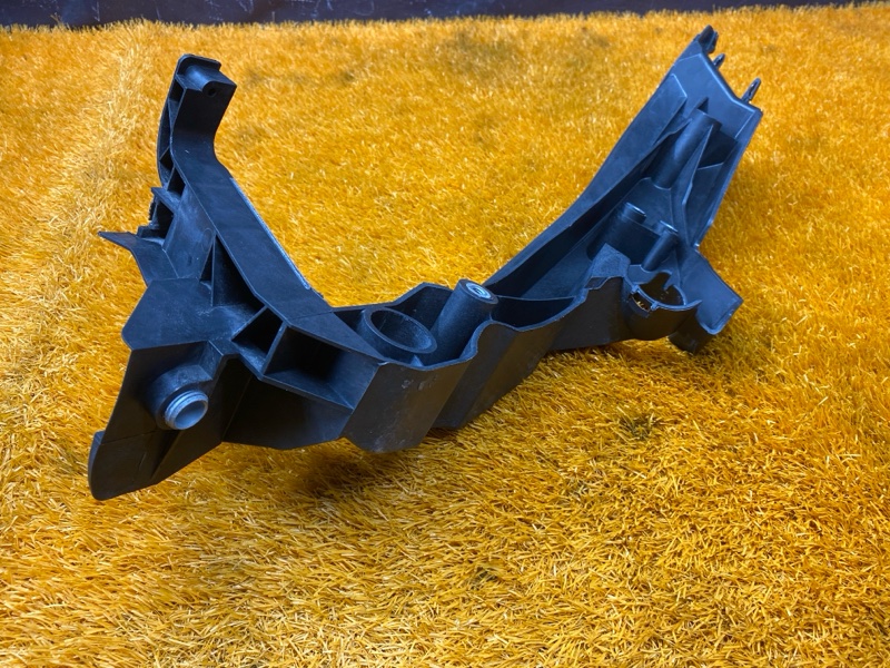 кронштейн фары, 1000 рублей, Красноярск