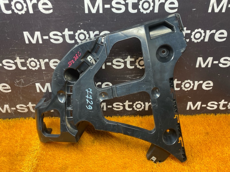 крепление бампера, 800 рублей, Красноярск