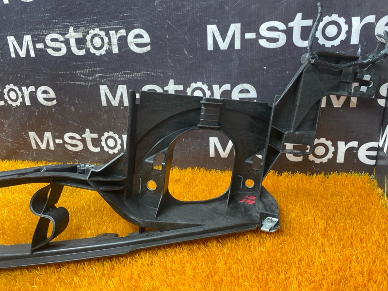 крепление крыла, 2000 рублей, Красноярск