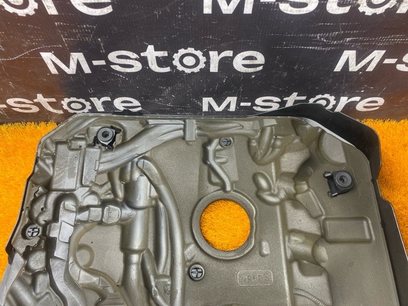 крышка двигателя, 10000 рублей, Красноярск