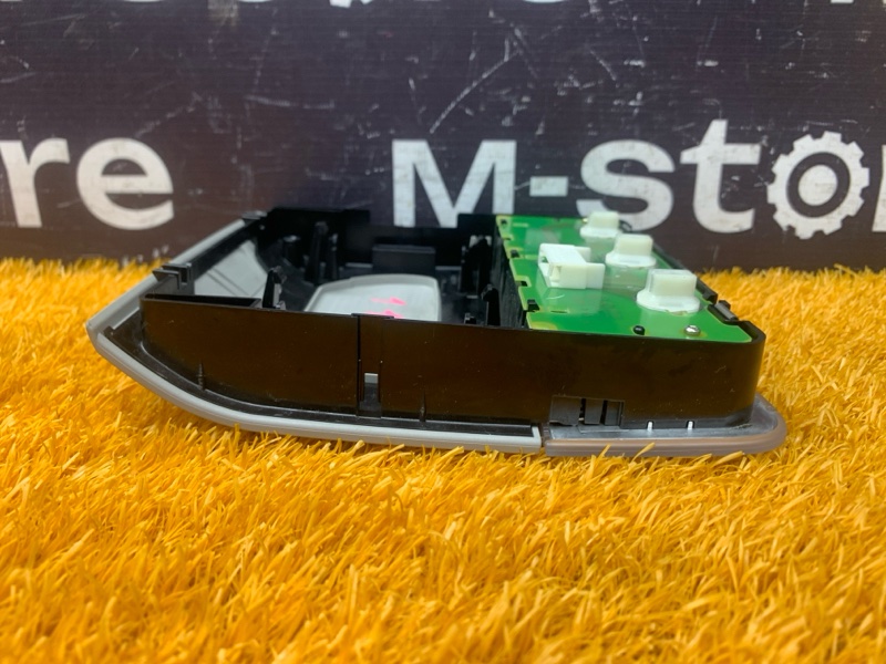 плафон освещения, 900 рублей, Красноярск