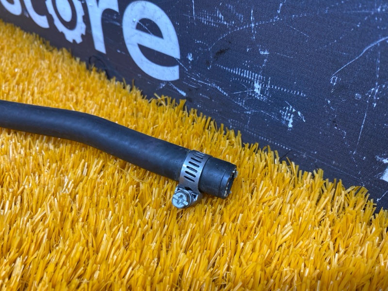 Патрубок системы охлаждения, 1000 рублей, Красноярск