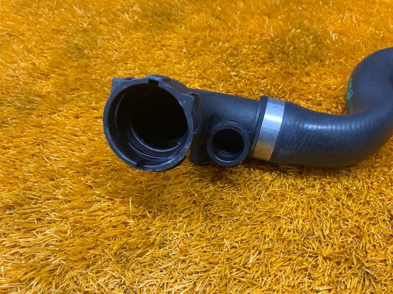 Патрубок радиатора верхний, 3000 рублей, Красноярск