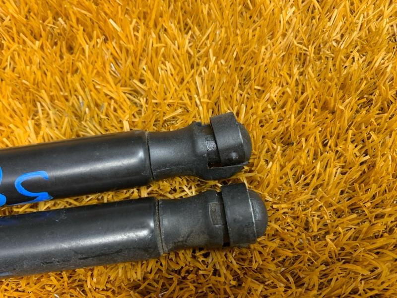 амортизатор капота, 1000 рублей, Красноярск