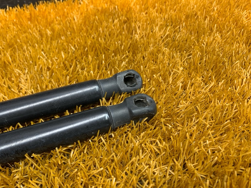 амортизатор багажника, 1000 рублей, Красноярск