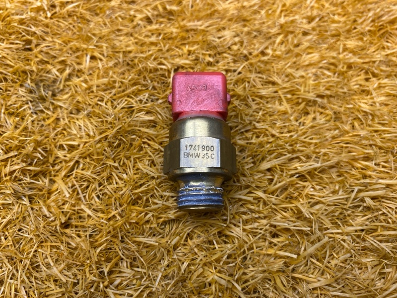 датчик температуры охлаждающей жидкости, 200 рублей, Красноярск