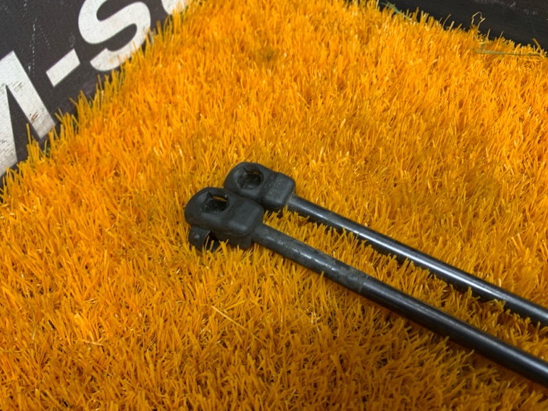 амортизатор капота, 1500 рублей, Красноярск