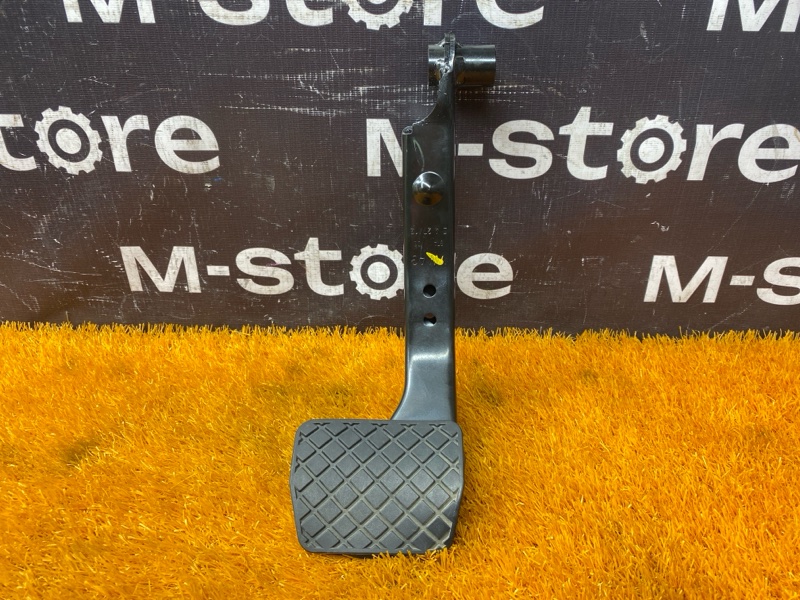 педаль тормоза, 400 рублей, Красноярск