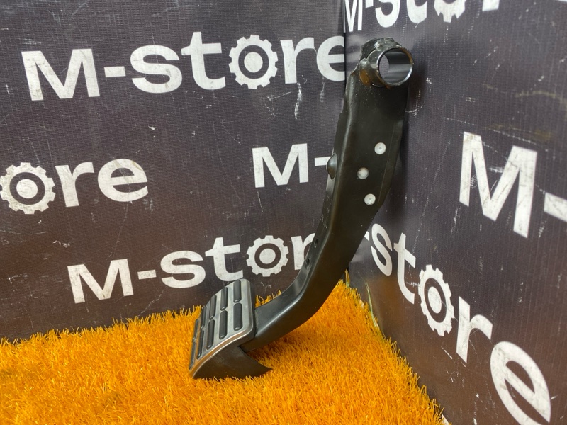 педаль тормоза, 800 рублей, Красноярск