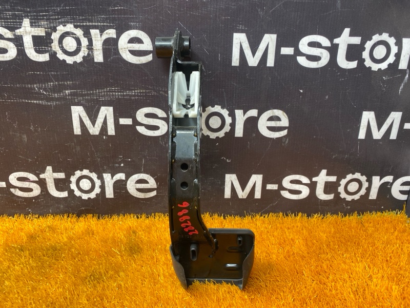 педаль тормоза, 800 рублей, Красноярск