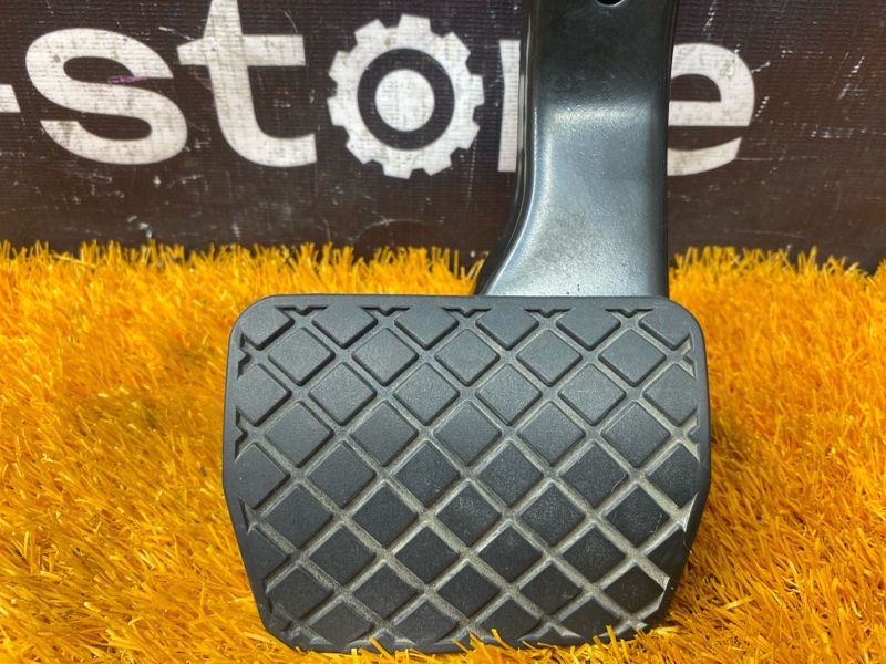 педаль тормоза, 400 рублей, Красноярск