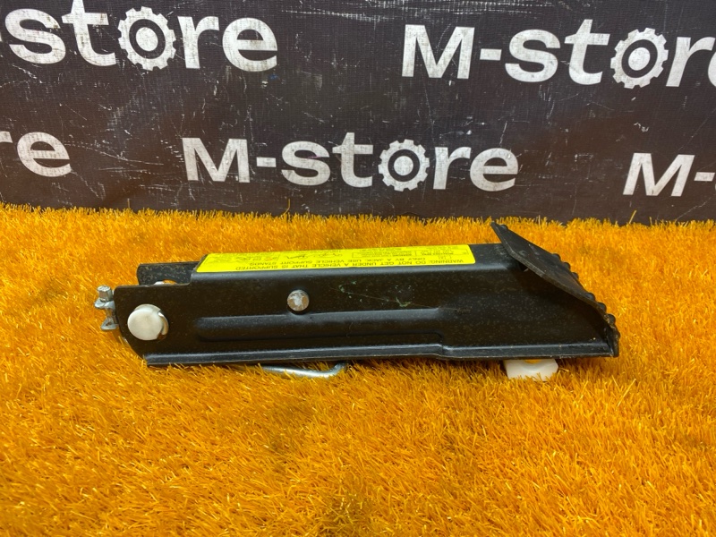 домкрат, 3000 рублей, Красноярск