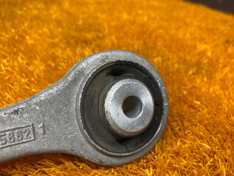 Рычаг подвески верхний, 1000 рублей, Красноярск