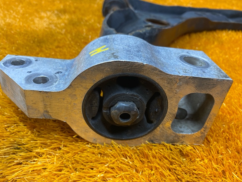 Рычаг подвески нижний, 2500 рублей, Красноярск