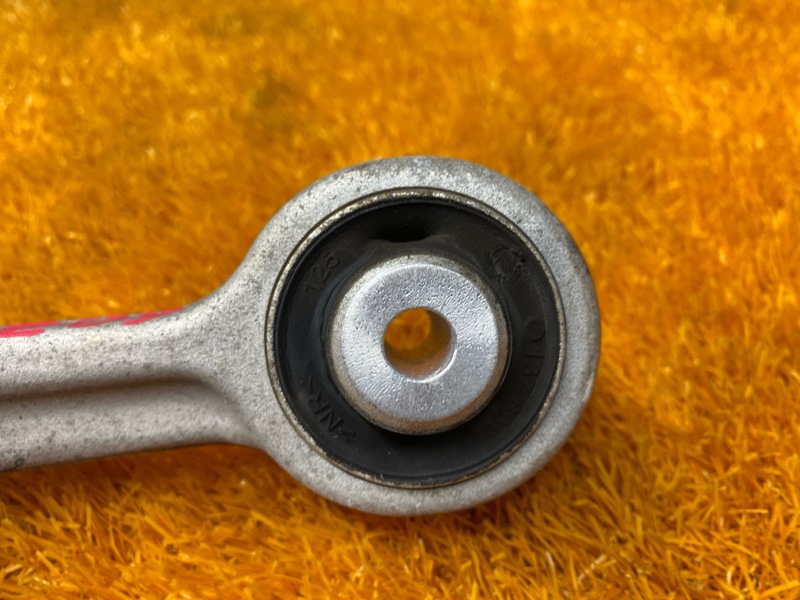 Рычаг подвески верхний, 1000 рублей, Красноярск